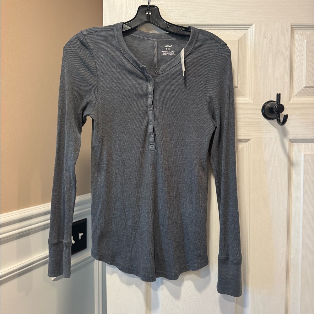 Aerie Charcoal Long Sleeve Henley Top -NWT